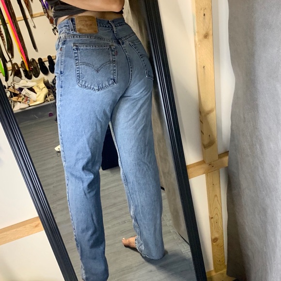 Levi's Denim - LEVI MOM JEANS HI RISE